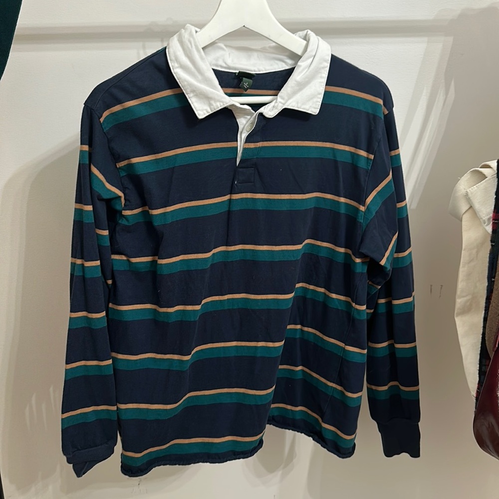 stripped collared tshirt